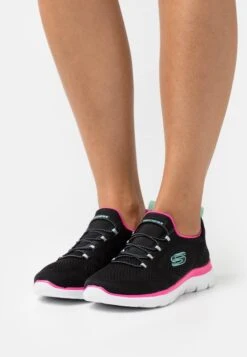 Summits - Trainers - Black/Hot Pink