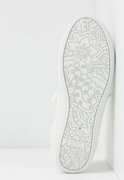 Skechers Bobs Cute - Trainers - White -Skechers Sales Store 43f5e537e0a94c36bb4ad5b79801a301
