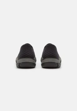 Skechers Respected - Trainers - Black 10 Skechers Respected - Trainers - Black -Skechers Sales Store a803fa0c291f4b289e2478984e3a105e