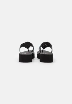 Skechers Vinyasa - T-Bar Sandals - Black -Skechers Sales Store da927280ddf649e9943f173f73f2e79f