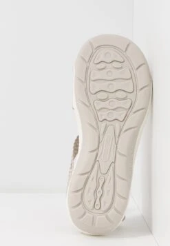 Skechers Reggae Cup - Walking Sandals 15 Skechers Reggae Cup - Walking Sandals -Skechers Sales Store e3e2b5985a504edd8537222c63ee8420